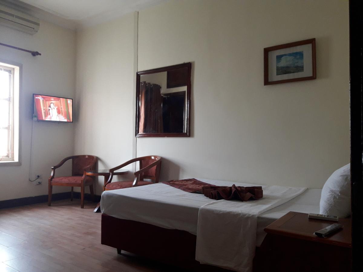 Hanoi Golden Moon Guest House & Travel Exterior photo