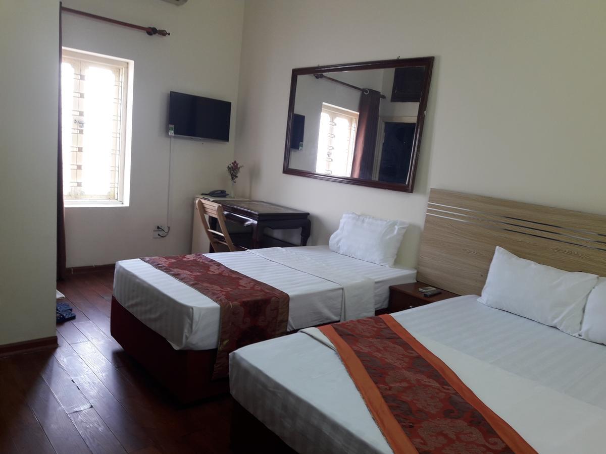 Hanoi Golden Moon Guest House & Travel Exterior photo