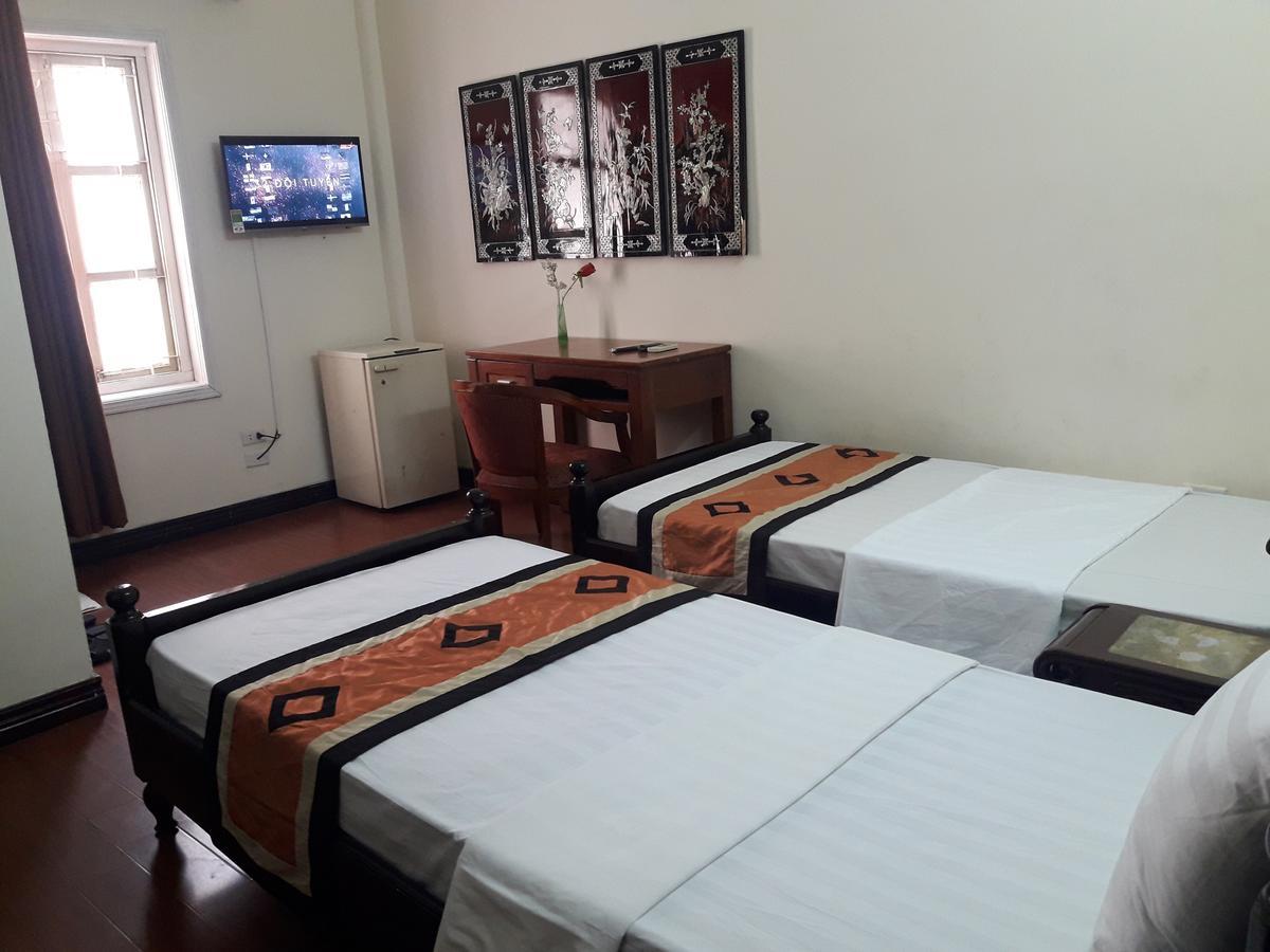 Hanoi Golden Moon Guest House & Travel Exterior photo