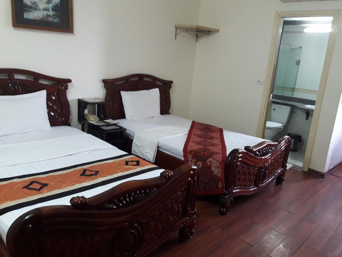 Hanoi Golden Moon Guest House & Travel Exterior photo
