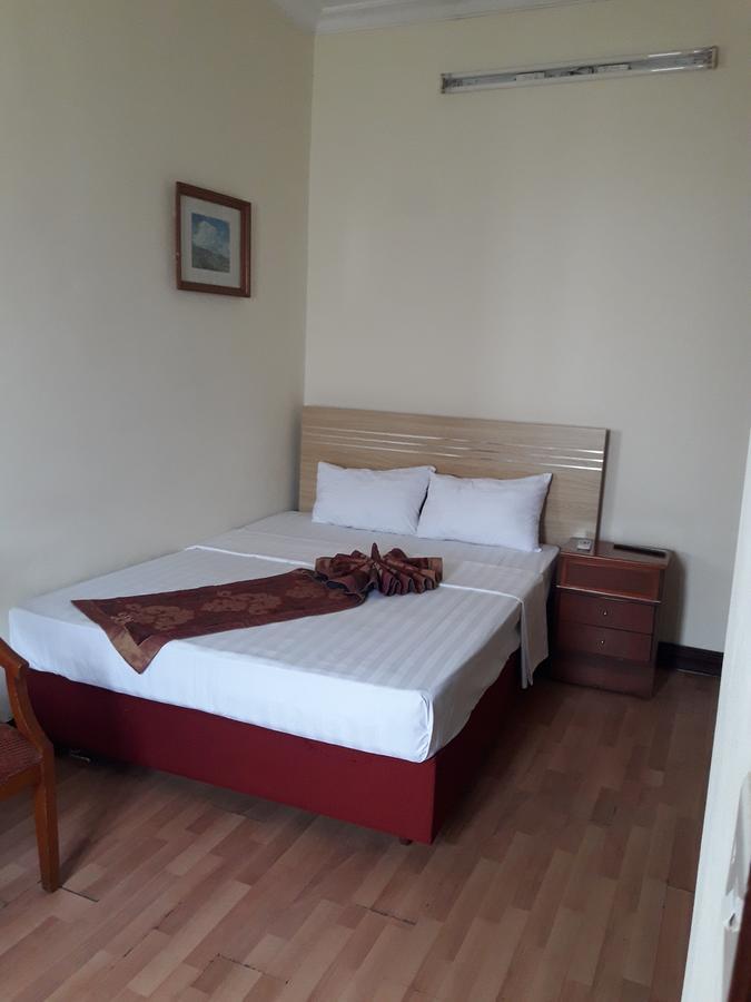 Hanoi Golden Moon Guest House & Travel Exterior photo