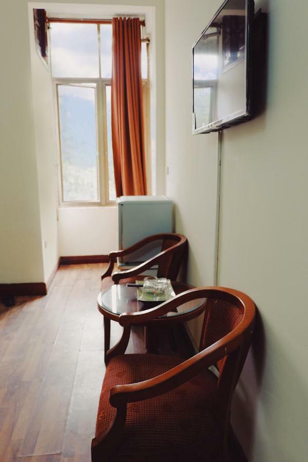Hanoi Golden Moon Guest House & Travel Exterior photo